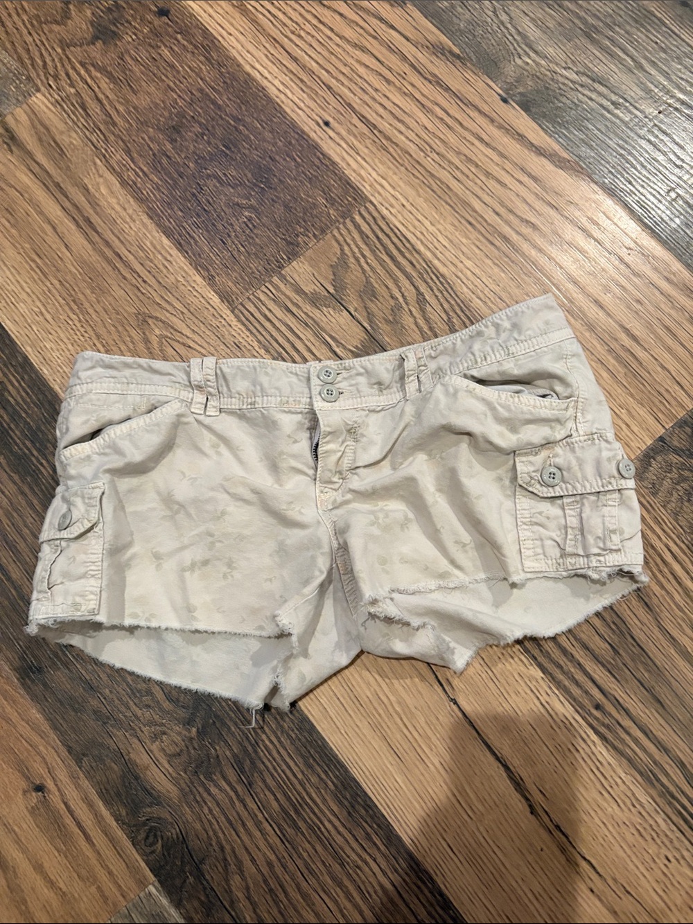 American Eagle Outfitters Cream Cargo Cutoff Shorts